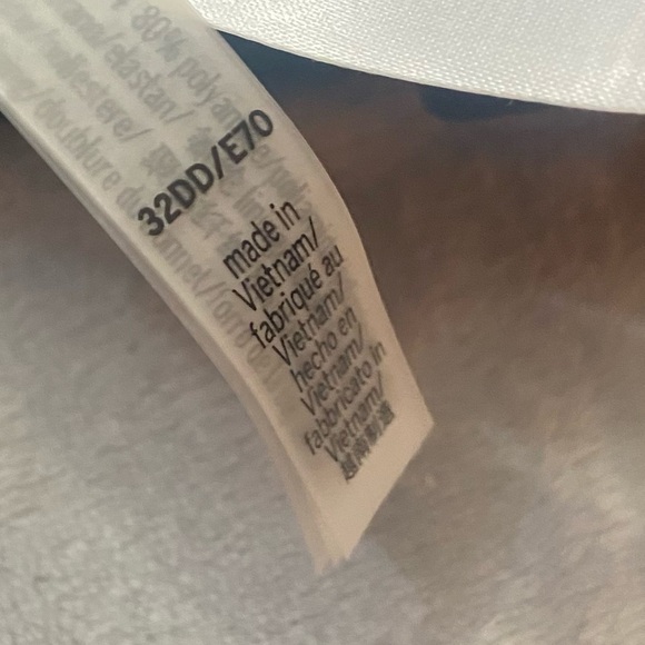 New! Victoria’s Secret Shine Strap Unlined Push Up Bikini Swim Top 4475 - Picture 6 of 8